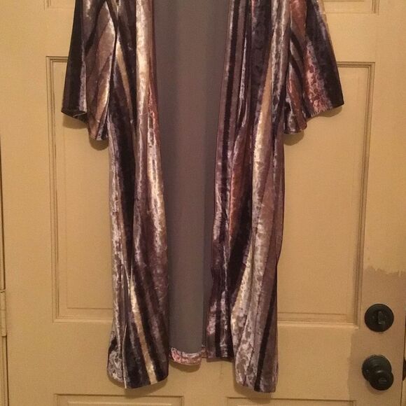 Miss Me Velvet Striped Cardigan - Picture 4 of 9